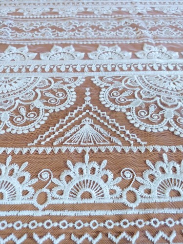 haft na tiulu boho 1_2 krem.jpg