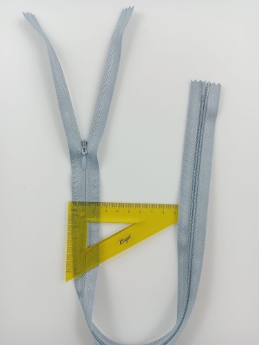 60 cm szary kryty na taśmie.jpg