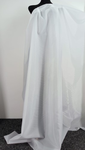 podszewka biała lekko błyszcząca na flagi.jpg