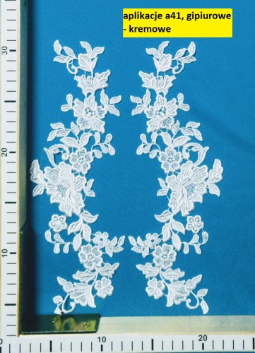 a41 Aplikacja gipiurowa kremowa.jpg